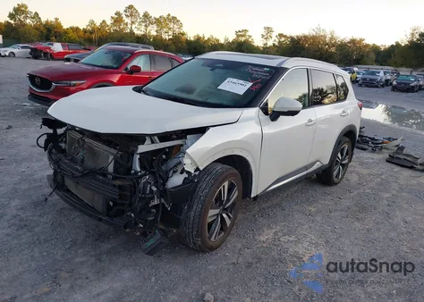 2022 Nissan Rogue Platinum Intelligent Awd z USA, uszkodzony, nr VIN JN8BT3DD5NW276083